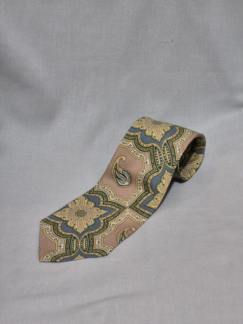 Polo by Ralph Lauren Paisley Silk Tie in Pink, Green & Gold